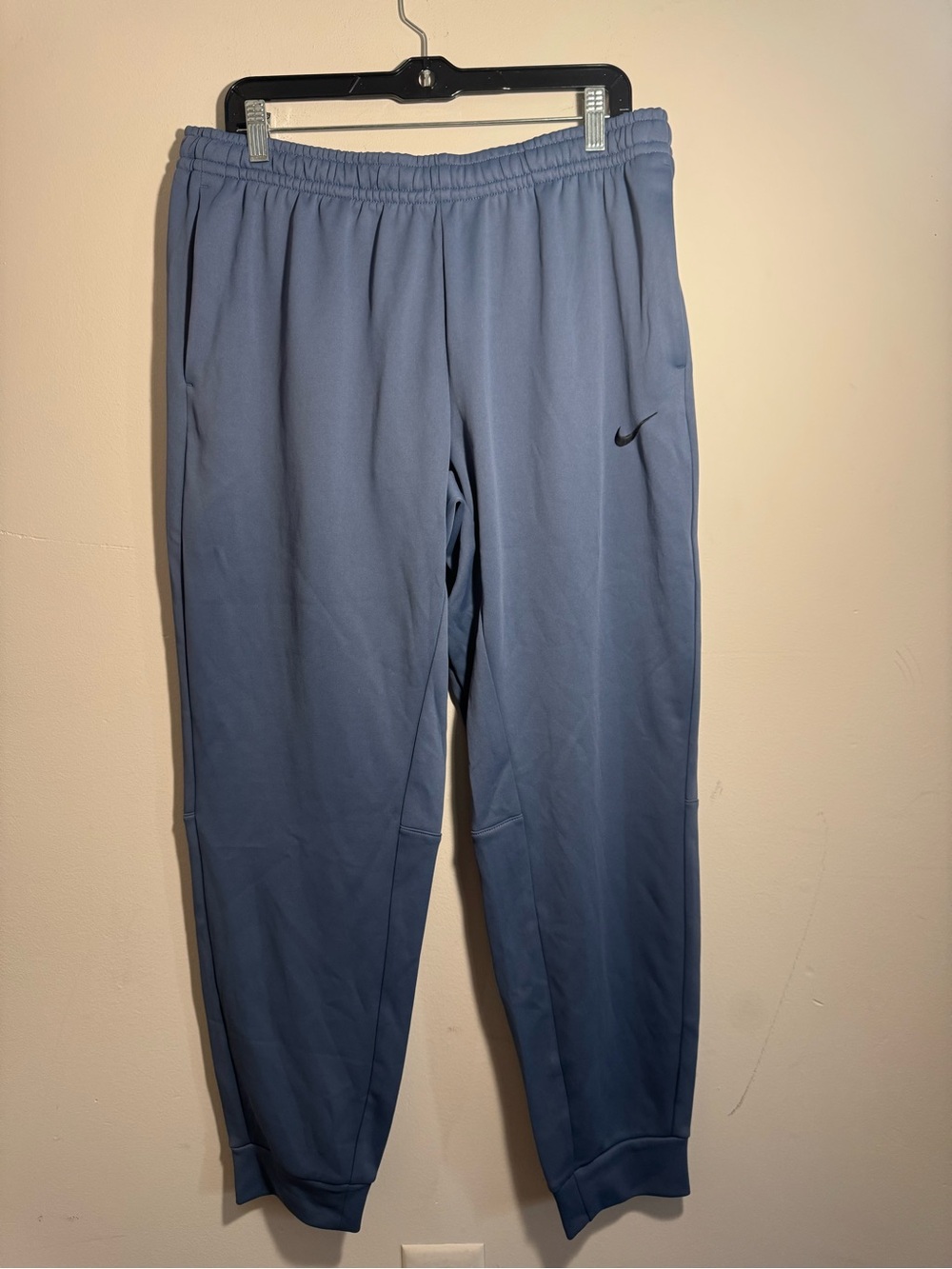 NWT Nike Hyverse DRI-FIT training Joggers men’s size Large